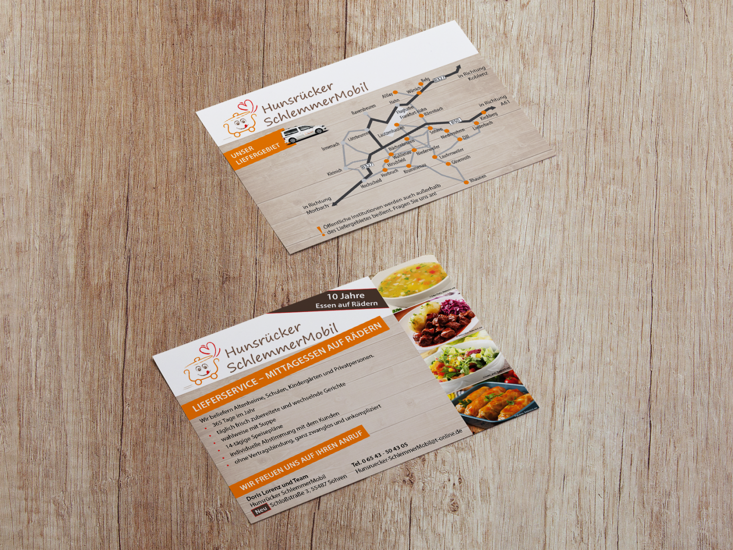 Werbeflyer in A5 für die Bewerbung des Mittagessens auf Rädern des Hunrücker SchlemmerMobils aus Sohren. Auf der Vorderseite die Leistungen und die Kontaktdaten. Auf der Rückseite eine grafische Karte mit den Ortschaften die im Liefergebiet liegen.