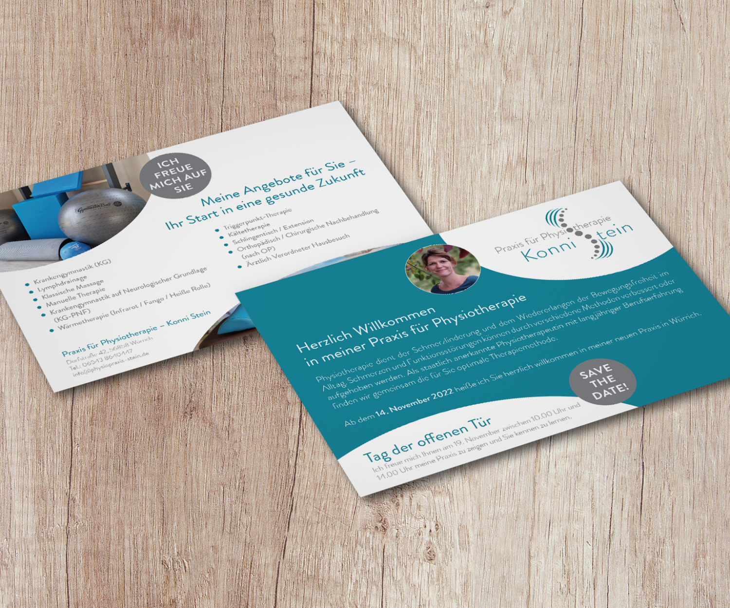 Werbeflyer für die Eröffnung der Praxis für Physiotherapie Konni Stein. Auf der Vorderseite eine kurze Vorstellung und die Einladung zum Tag der offenen Tür. Auf der Rückseite die angebotenen Leistungen der Praxis und die Kontaktadresse.