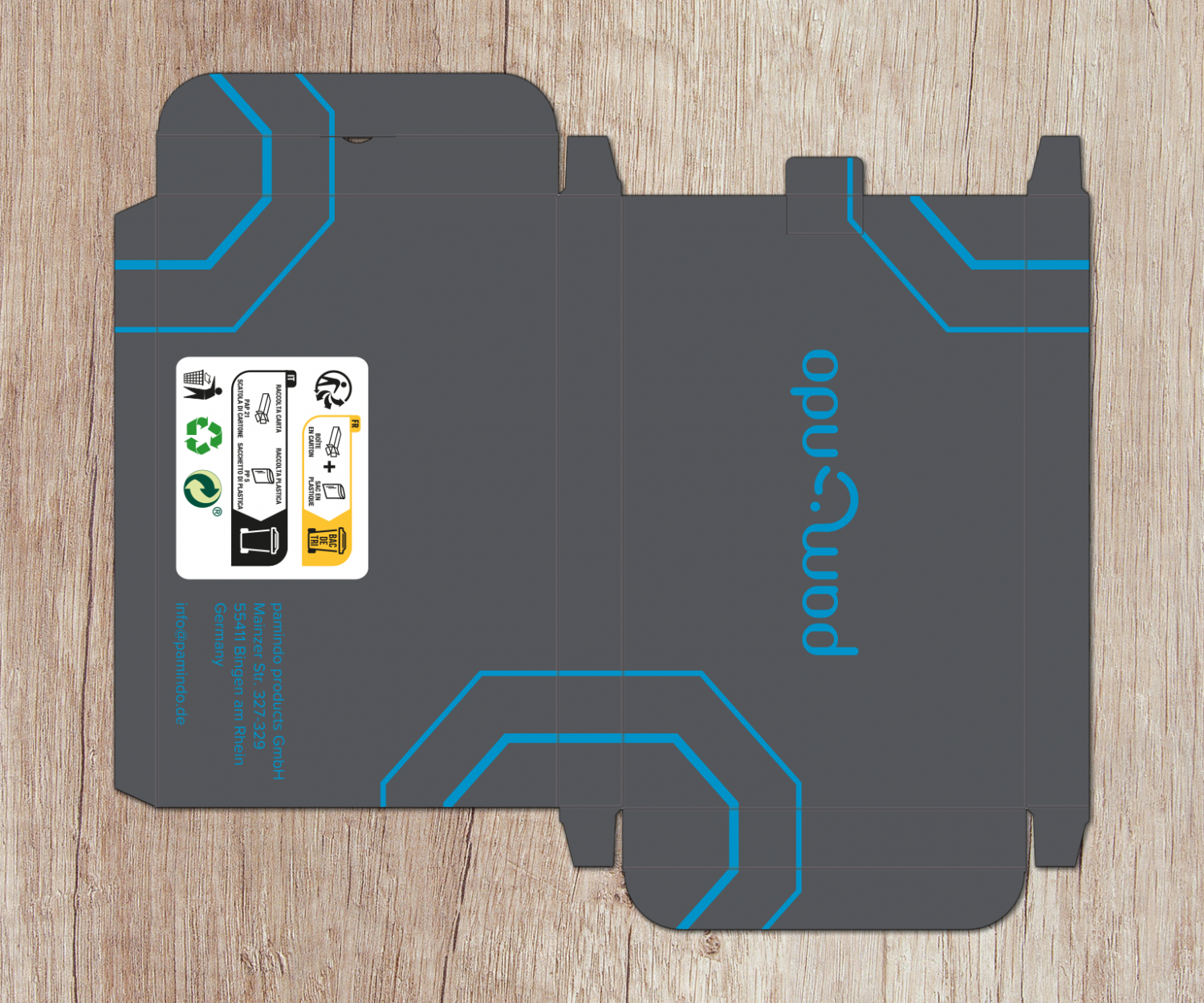 Aufgefalteter, anthrazitfarbener Verpackungskarton von pamindo. Mit Logo, Kontaktadresse und eine Aufdruck für das Recycling des Kartons in den Ländern Frankreich und Italien.